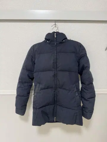 [Pyrenex] 네이비 후드 탈부착 가능 다운 자켓