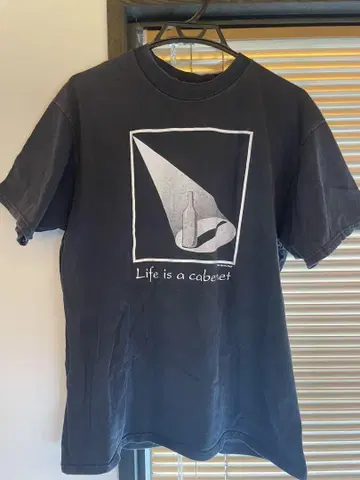 Hanes 구제 의류 블랙 티셔츠 L Life is a cabernet