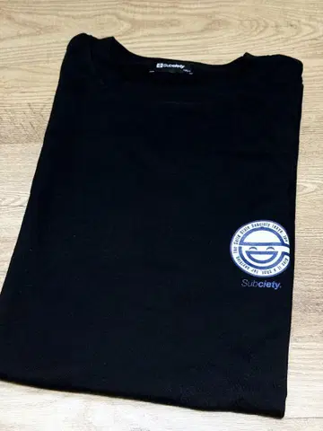 미사용 새상품 공각기동대 웃는 남자 티셔츠 XL subciety