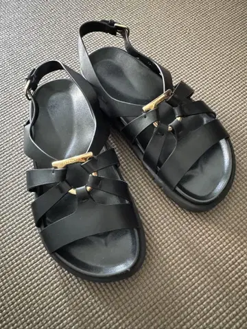 페라가모 FERRAGAMO 샌들