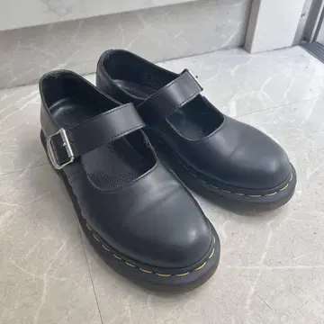 Dr.Martens 메리제인 5026 UK4 23cm