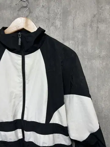 adidas Originals 트랙 백 자켓 블랙 XO