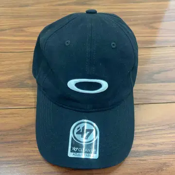 Oakley 47 Clean Up 블랙 캡