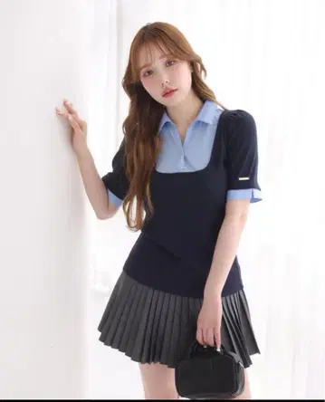 NICECLAUP 네이비 스카이블루 플리츠 스커트 셋업