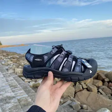 KEEN 25cm 새상품 스포츠 샌들 블랙/그레이