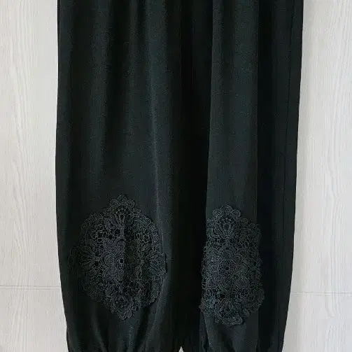 韓国商品/TREMING BIRD Oblique Wrap Pants Oblique Wrap Pants [ Black ] - TREEMINGBIRD