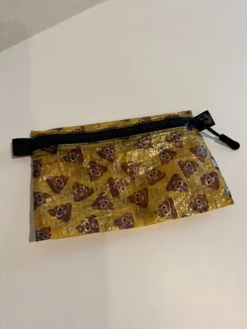 SPACE BEAR BAGS DYNEEMA POOP-MOJI POUCH