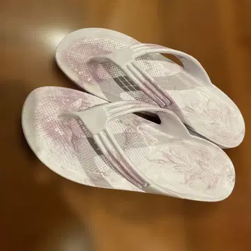 비치 샌들  화이트 핑크 마블