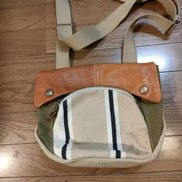EAVUS 아부스 숄더백 EAVUS KOBE