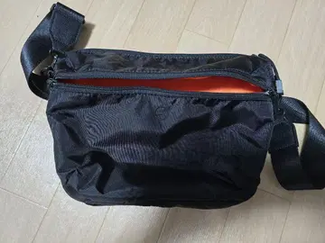 wcj 숄더백