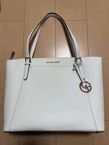 MICHAEL KORS 화이트 토트백