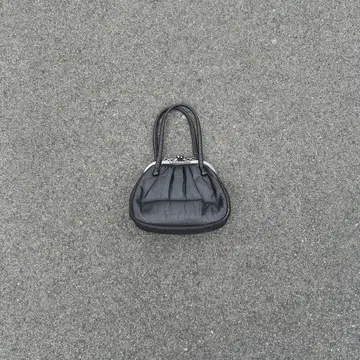 00s archive fake leather hand bag