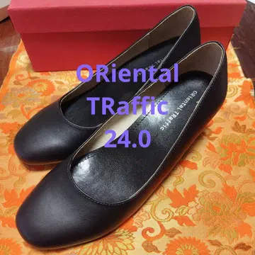ORiental Traffic 블랙 펌프스