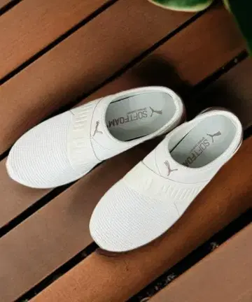 PUMA 소프트라이드 루비 뮬 크로그 샌들