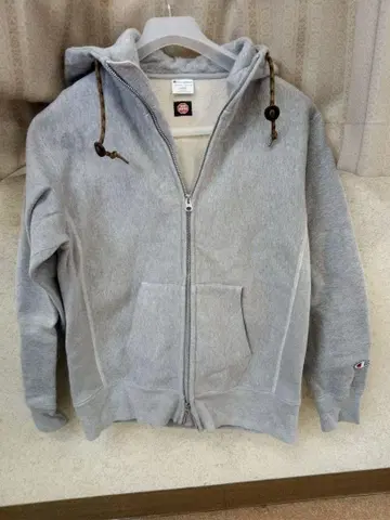 Champion WIND STOPPER (LARGE)