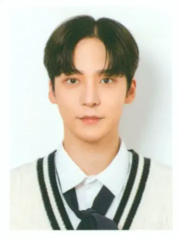 ATEEZ KIT 윤호 ID 사진