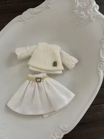 미니 브라이스 아웃핏 의류 작가님