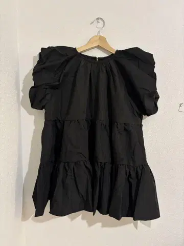 [한정 색상] marryme puff puff blouse black