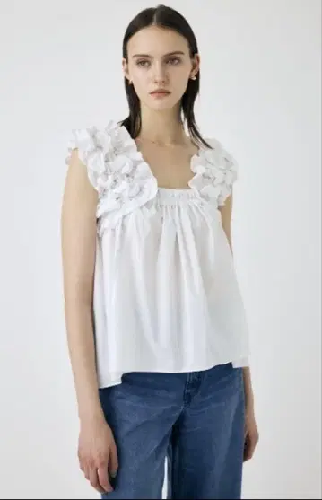 MOUSSY SHOULDER FRILLS 상의