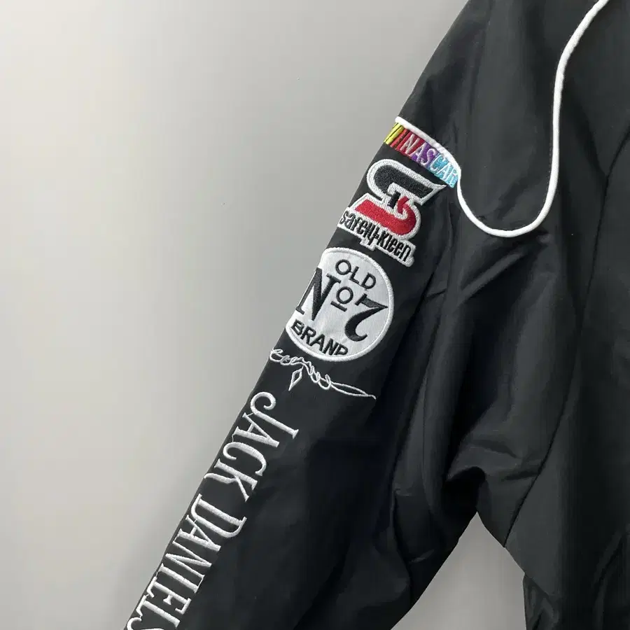 Vintage Budweiser Big Logo Racing Jacket H2 on Bunjang
