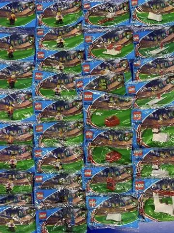 [미개봉] LEGO 레고 코카콜라 오리지널 축구 컬렉션 34점