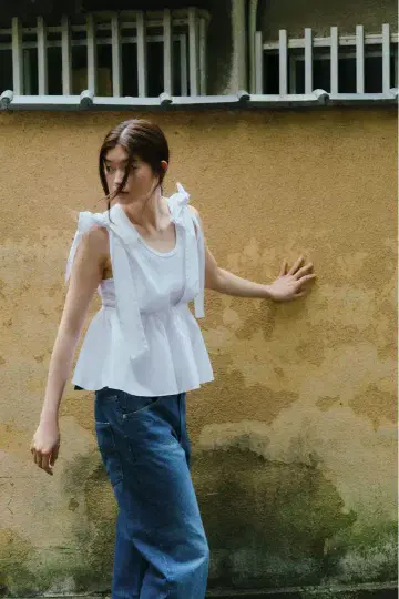 ZARA TRF 배기 스트레이트 미드 라이즈 청바지