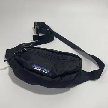 [택 포함] 파타고니아 LW Travel Mini Hip Pack 블랙