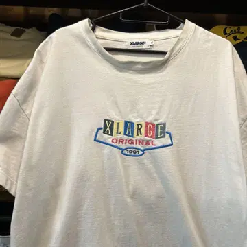 XLARGE ORIGINAL 헤비 웨이트 티셔츠 화이트