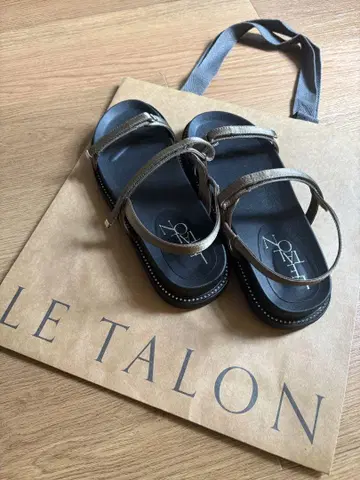 LE TALON 샌들 카키