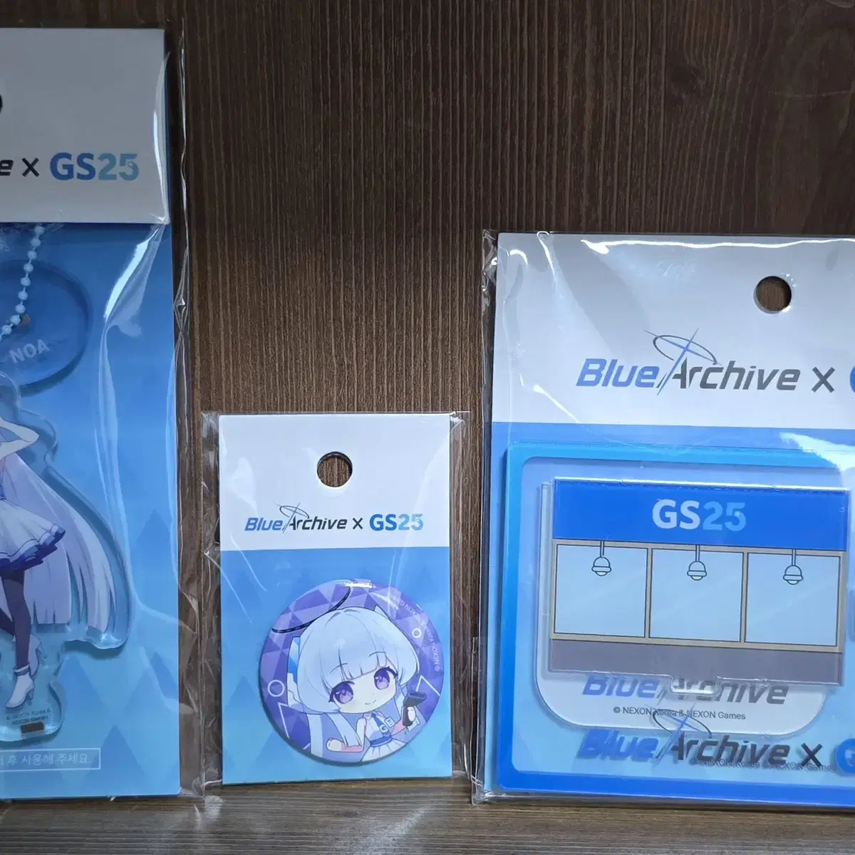 韓国限定★ブルーアーカイブ GS25 アクリルスタンド キーリング バッジ ノア ノア 韓国限定☆ブルーアーカイブ GS25 アクリルマグネット