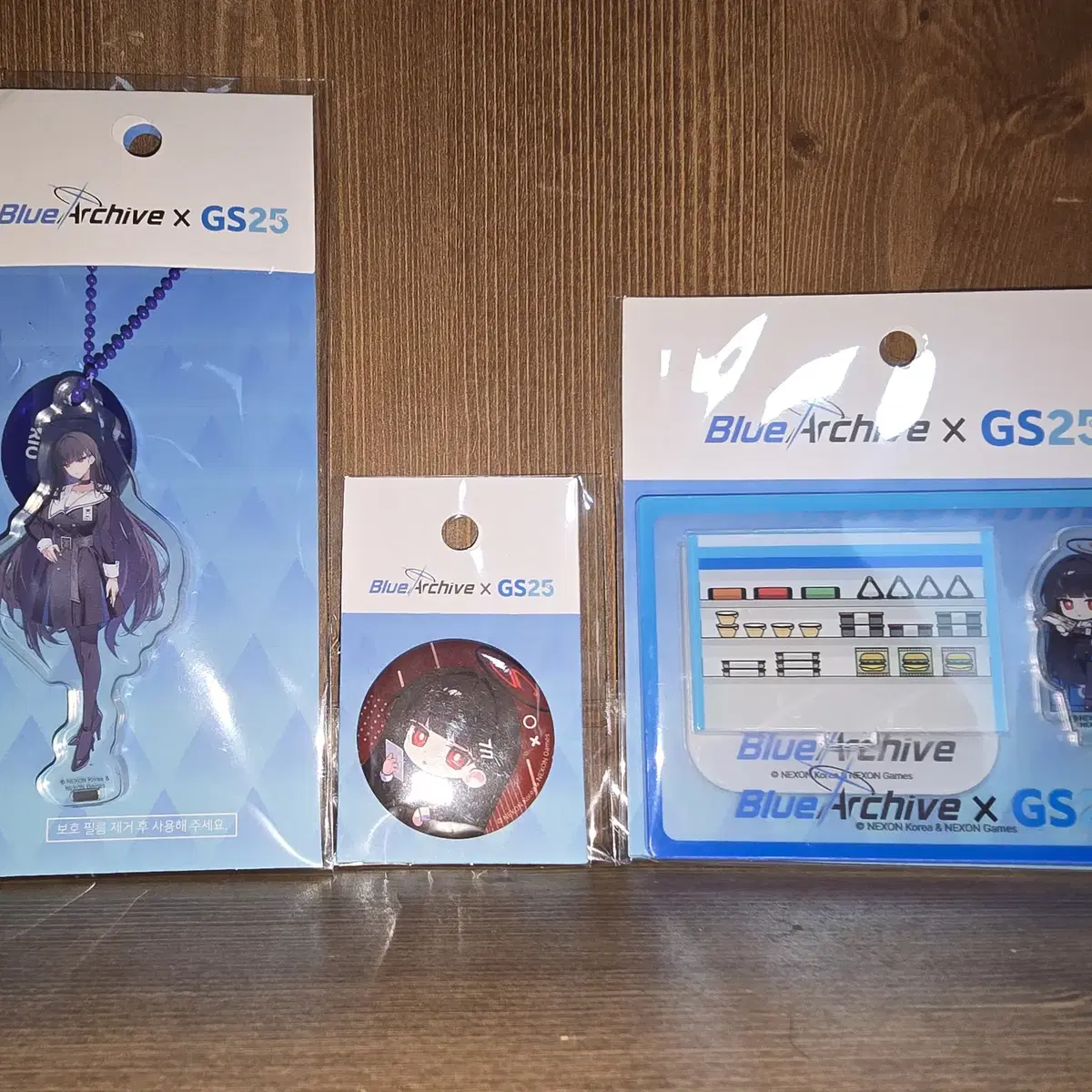 韓国限定★ブルーアーカイブ GS25 アクリルスタンド キーリング バッジ リオ Blue Archive GS25 Special Store Rio Acrylic Keyring + Can