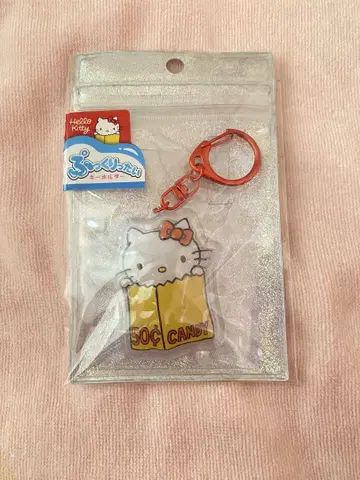 Hello Kitty전 50주년 기념 키링 헬로키티전