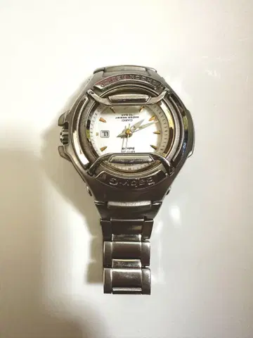 레어템 [ CASIO Baby-G MSG-550GLV ]
