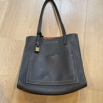 MARC JACOBS 다크 그레이 토트백