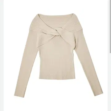 [택 포함 새상품] Twist Cut-Out Rib Knit Top