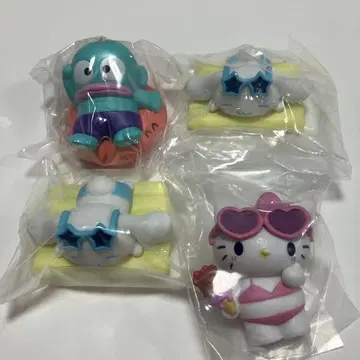 산리오 캐릭터즈 다 같이 수영장