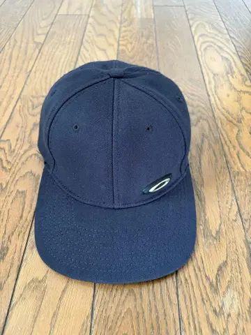 오클리 캡