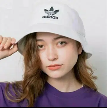 adidas 화이트 버킷햇