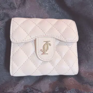 JILL by JILL STUART 3단 폴더형 지갑 화이트