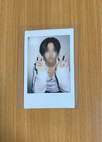 사쿠라 러브식 폴라로이드 사복