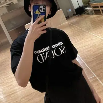 Almost blue SOUND 티셔츠 윤사나 ASTRO 블랙