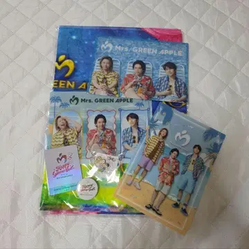 Mrs. GREEN APPLE set