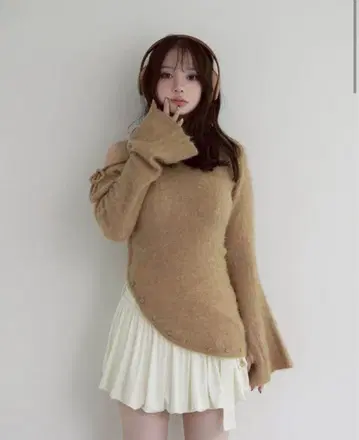 andmary Fluffy loose knit beige