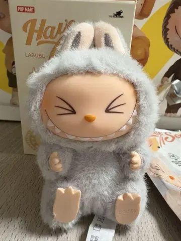 POP MART LABUBU 러브브 Have a Seat 해브어시트