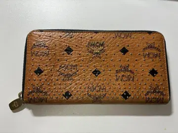 [새상품급] MCM 장지갑 골드 금장 장식 MCM