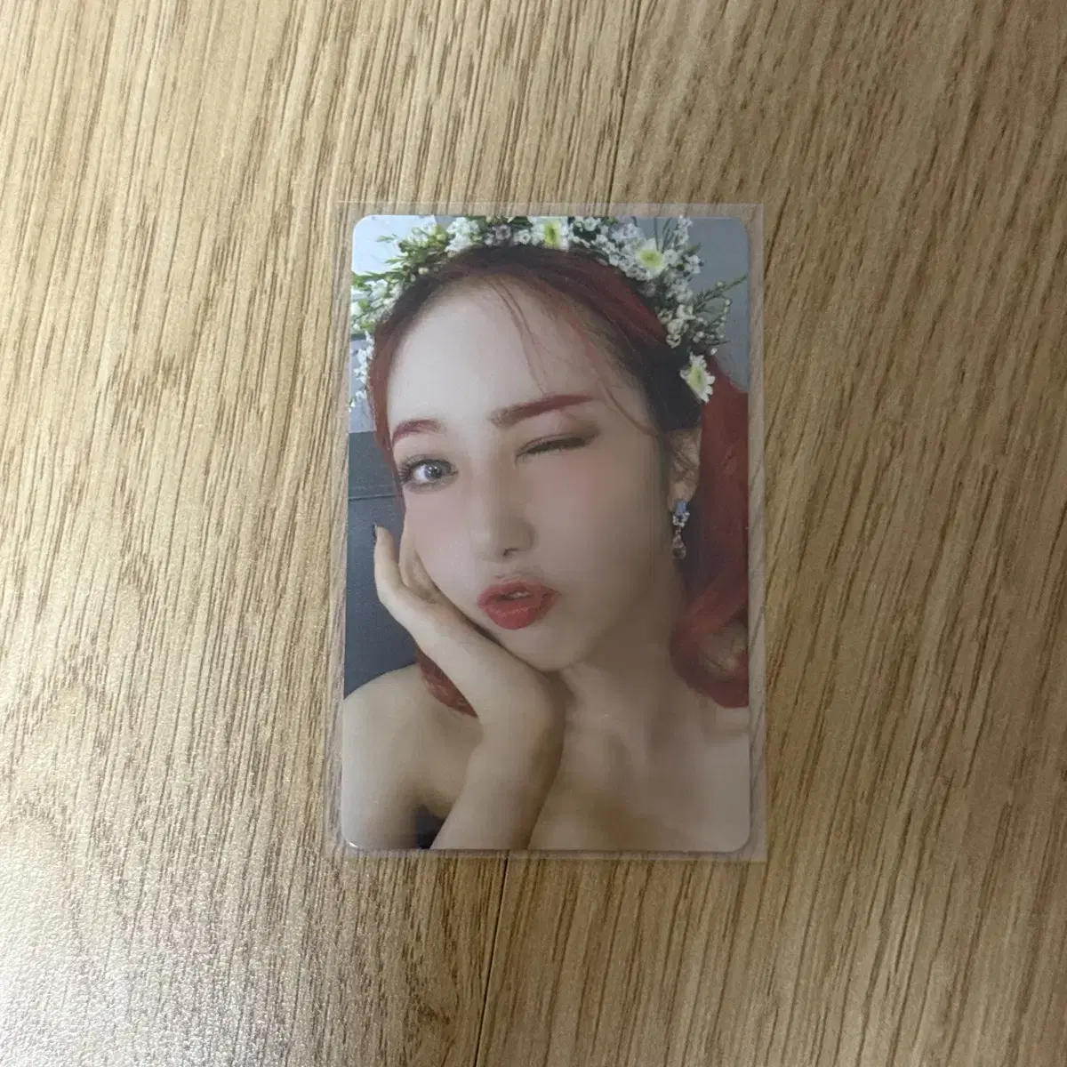 Gfriend Viviz photocard on Bunjang Global Site.