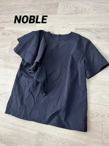 NOBLE 노블 반팔 블라우스