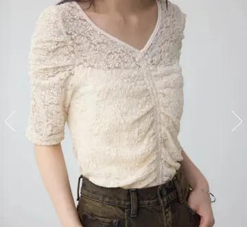 AZUL BY MOUSSY 2WAY 개더 레이스 상의