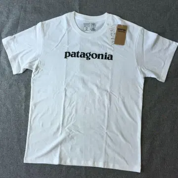 파타고니아 patagonia 반팔 티셔츠 M 사이즈 화이트 남성용 티셔츠