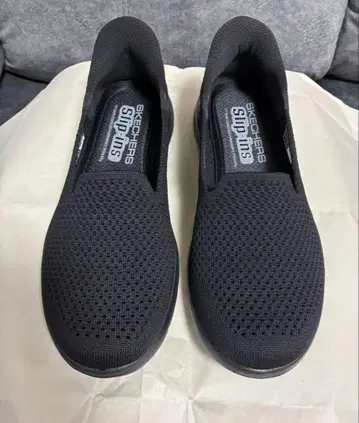 SKECHERS Slip-ins